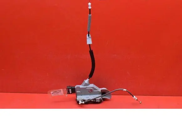Peugeot 5008 Front door lock PSA104238