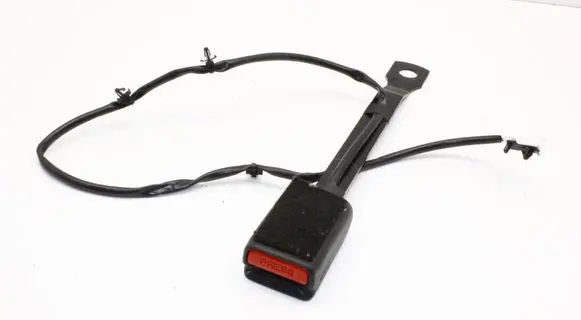 Nissan Pulsar Front seatbelt buckle