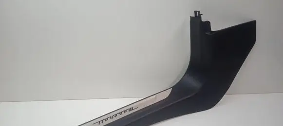 Maserati Levante Front sill trim cover 670047748