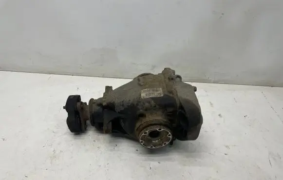 BMW 3 E92 E93 Rear differential 7571188