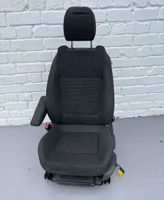 Peugeot 5008 Front driver seat 