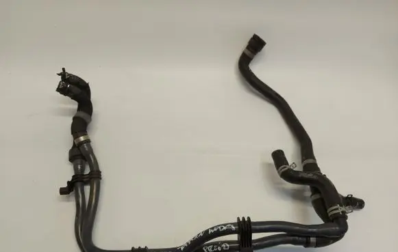 Porsche Taycan 9J1 Intercooler hose/pipe 9J1915552CJLK01
