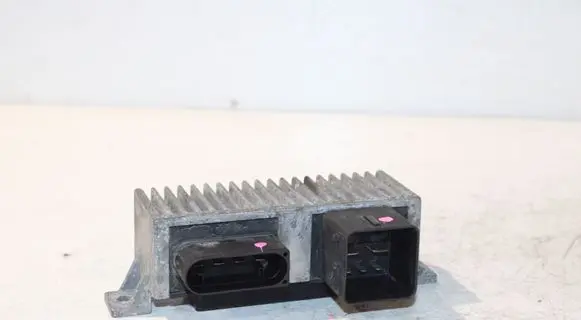 Renault Master III Glow plug pre-heat relay 271206395R