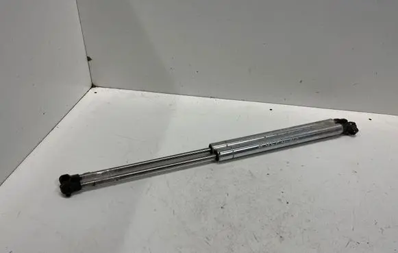 Volkswagen PASSAT B5.5 Tailgate/trunk strut/damper 1J6827550C