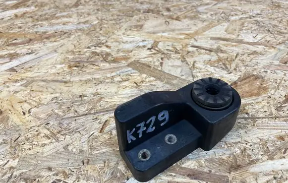 Opel Astra K Radiator mount bracket 13466590