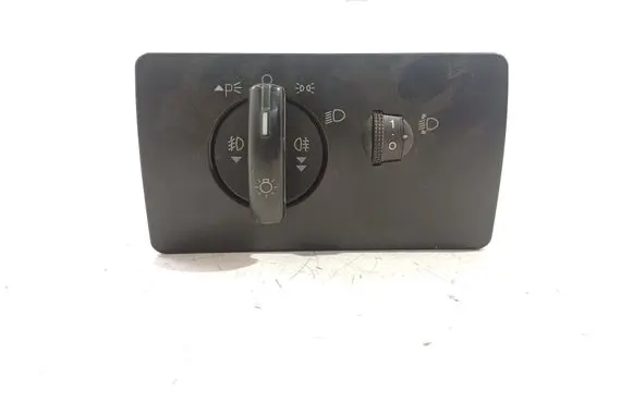 Ford Mondeo Mk III Light switch 04052711