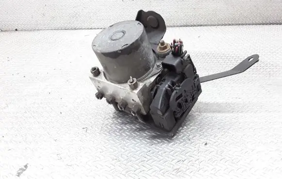 Toyota Corolla Verso AR10 ABS Pump 0265231484 445100F010A