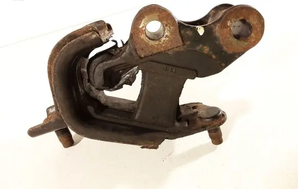 Honda Accord Engine mount bracket