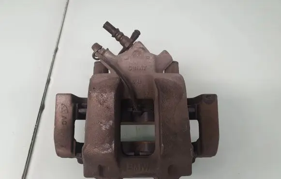 BMW 4 F32 F33 Front brake caliper 6857687 34116857687