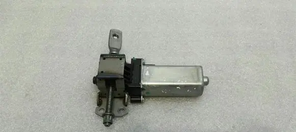Porsche Cayenne (92A) Seat adjustment motor 988582