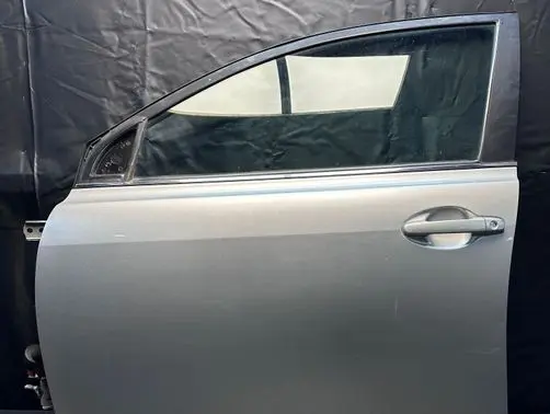 Toyota Avensis T250 Front door 8215205480 8215205480J 43R00050