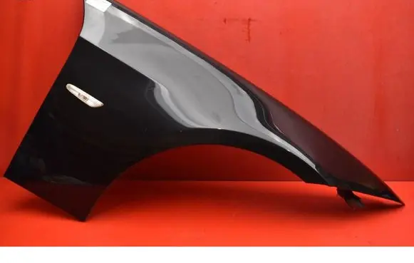 BMW X3 E83 Fender