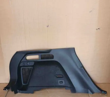 Trunk/boot side trim panel