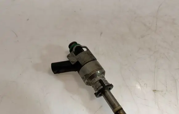 Audi A6 C7 Fuel injector 206E036K 104390510 SV1040511233958
