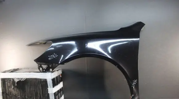 Skoda Octavia Mk2 (1Z) Fender mounting bracket 