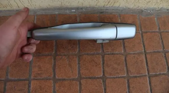 Mitsubishi Outlander Rear door exterior handle 