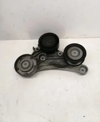 Volvo XC90 Alternator belt tensioner 31401452