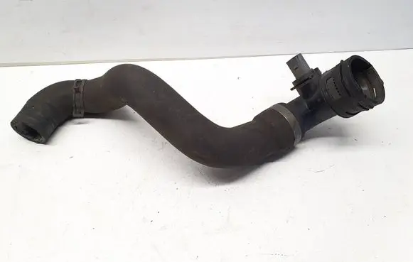 Volkswagen Touareg I Engine coolant pipe/hose 7L6122291M