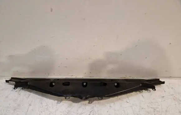 BMW 7 F01 F02 F03 F04 Top upper radiator support slam panel 7183851 74314910 5164DK