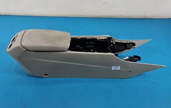 Opel Insignia B Armrest 551186240 IMPRK1559806
