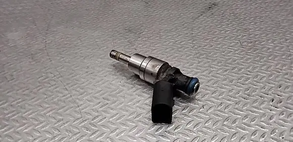 Volkswagen PASSAT B6 Fuel injector 06F906036