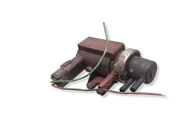 Citroen C4 I Turbo solenoid valve 9652570180
