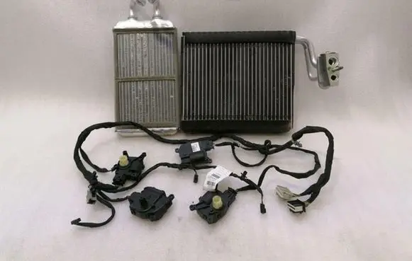 Chevrolet Corvette Heater blower radiator 52500913