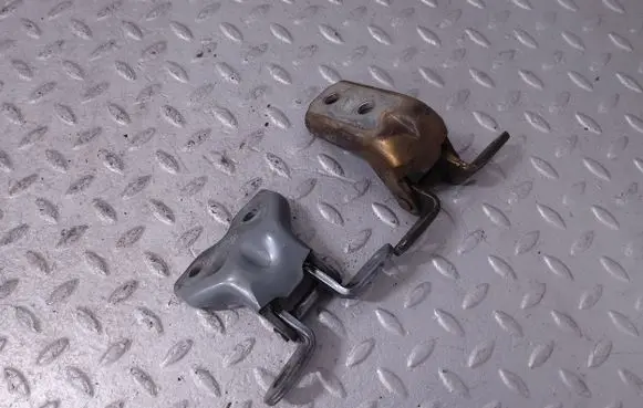 KIA Ceed Front door hinge set 793102V000 793151Y300