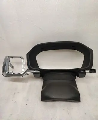 Steering wheel column trim