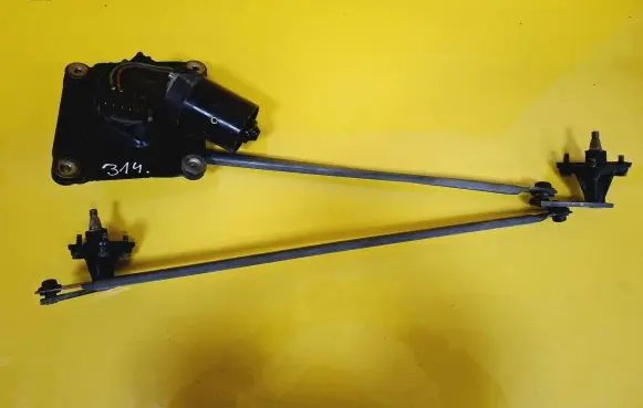 Mitsubishi Carisma Wiper motor 0390241170