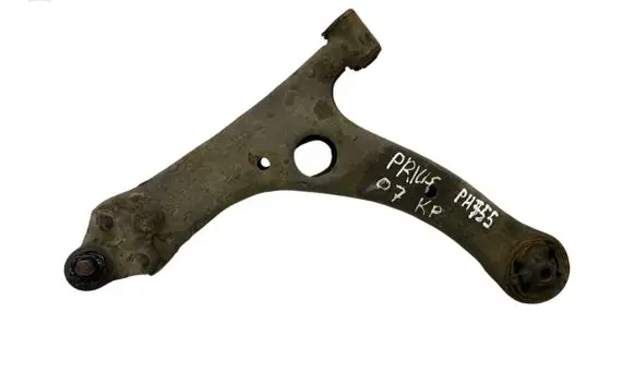 Toyota Prius (XW20) Front lower control arm/wishbone