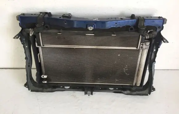 Toyota Auris E180 Front piece kit 19900232AH