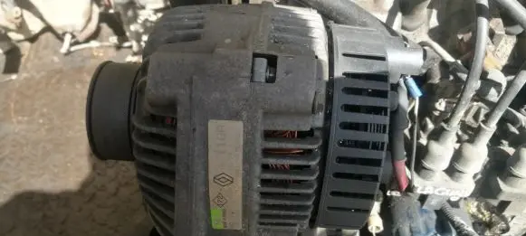Renault Laguna I Generator/alternator 7700424582 2541981b