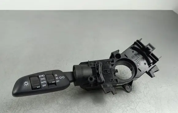 SsangYong Rexton Indicator stalk 8591035130