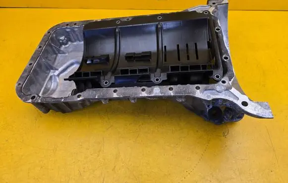Mercedes-Benz E W212 Oil sump A2760141802