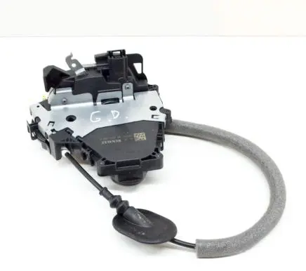 Renault Captur II Rear door lock 825024982R M16804