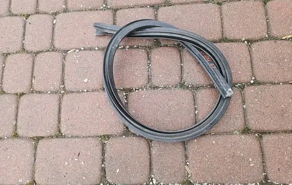 Opel Corsa E Engine compartment rubber 13434165