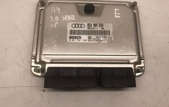 Audi A6 S6 C6 4F Engine control unit/module ECU 8E0909559 0261207596