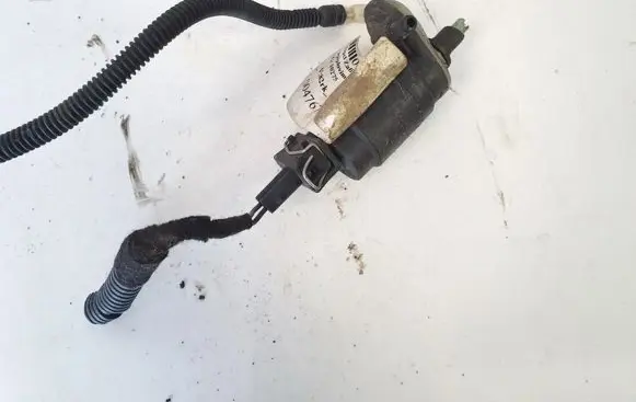 Opel Zafira B Windscreen/windshield washer pump 10275 5112
