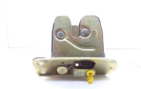 Mitsubishi Carisma Tailgate/trunk/boot lock/catch/latch 0997