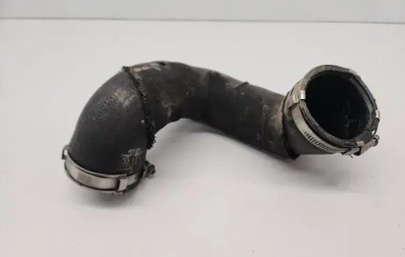 Intercooler hose/pipe