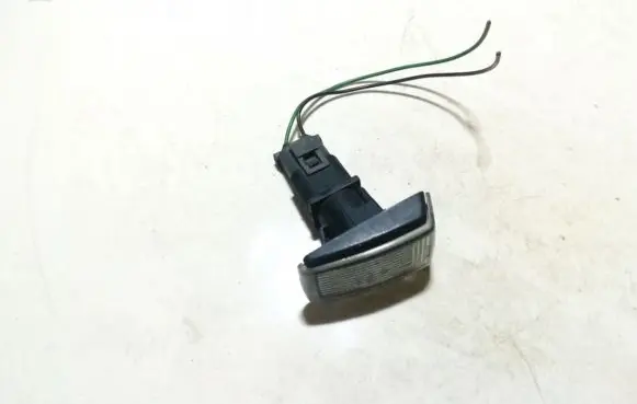 Volvo S40, V40 Front fender indicator light 0142631 6R0142631