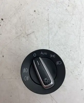 Volkswagen Touran II Light switch 3C8941431A