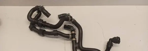 Cupra Formentor Engine coolant pipe/hose 3Q0121156