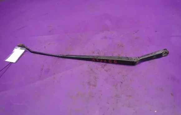 Ford Focus Front wiper blade arm