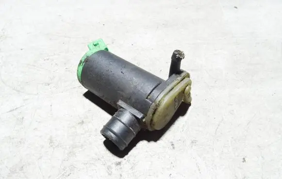 Peugeot 806 Windscreen/windshield washer pump 90095