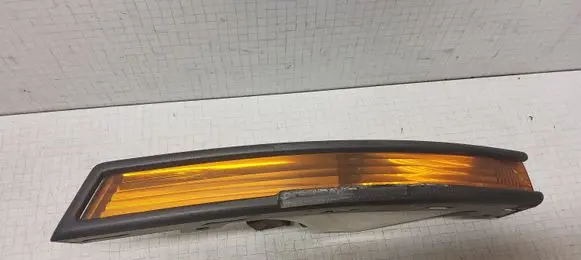 Volkswagen PASSAT B6 Front bumper turn signal 3C0953041J 3C0807717