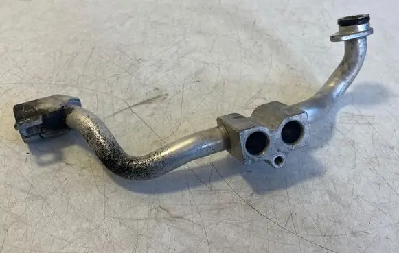 Mercedes-Benz GLB X247 Engine coolant pipe/hose A6542031602