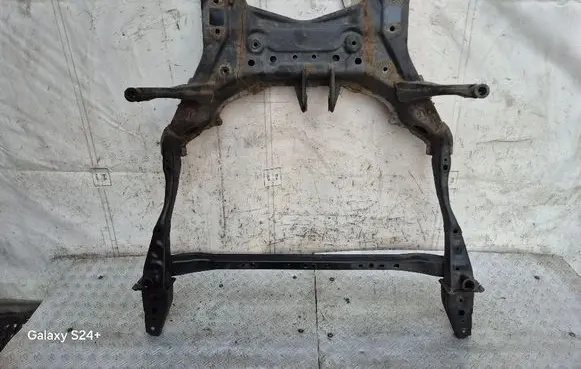 Mazda 3 III Front subframe