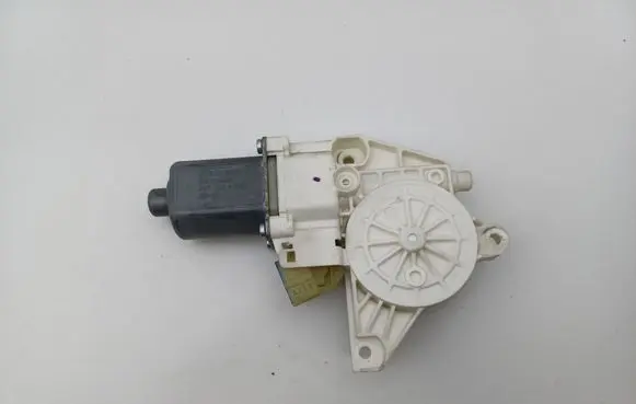 Mercedes-Benz R W251 Front door window regulator motor A2518200742 0130822273